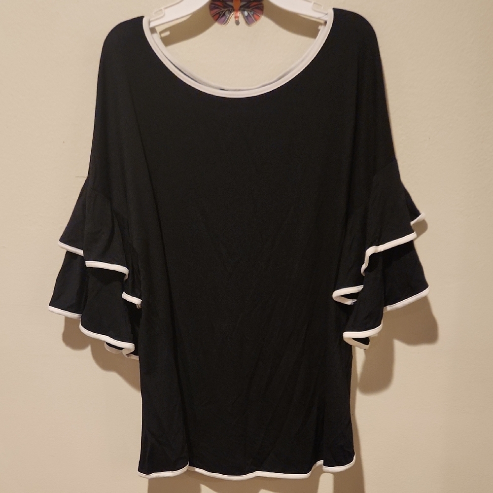 ❤️ NWOT! CABLE & GAUGE TIERED RUFFLE SLEEVE TOP, MEDIUM